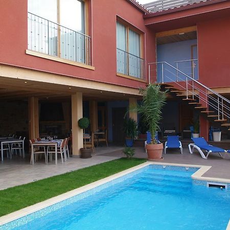 Hotel La Placa Garriguella Luaran gambar