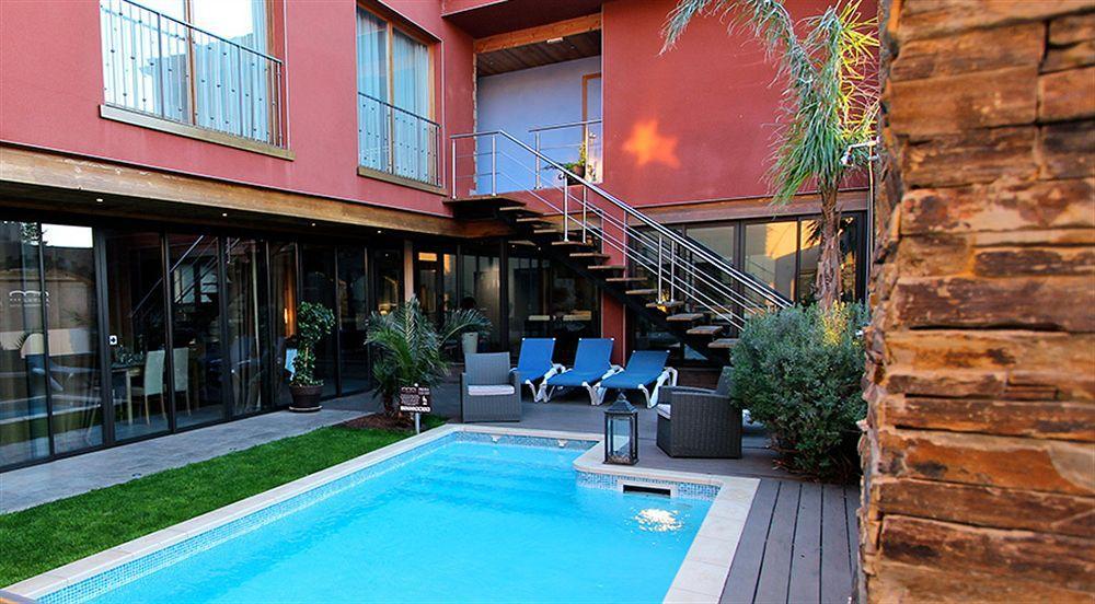 Hotel La Placa Garriguella Luaran gambar